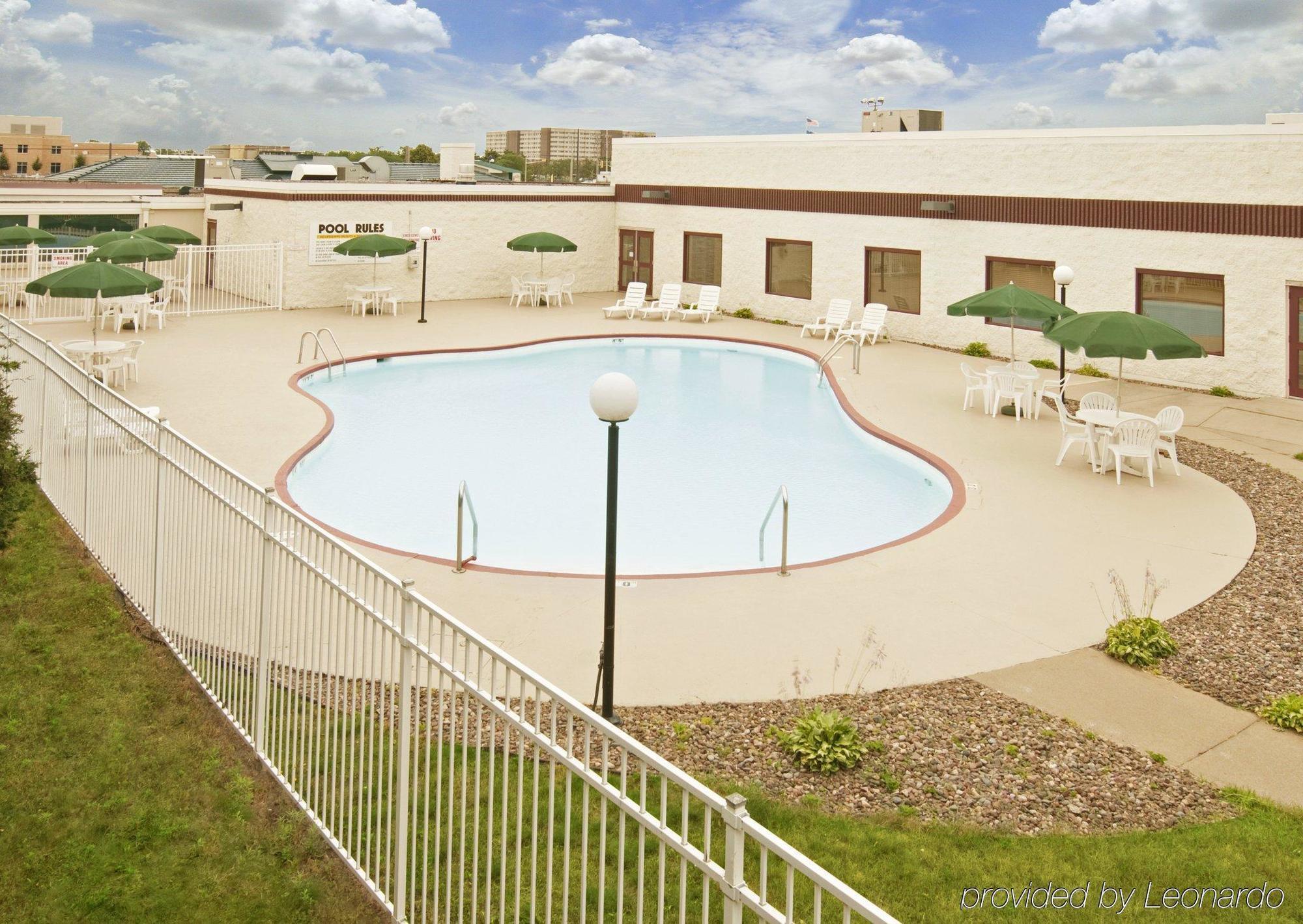 Americas Best Value Inn - Campus View О-Клэр Удобства фото