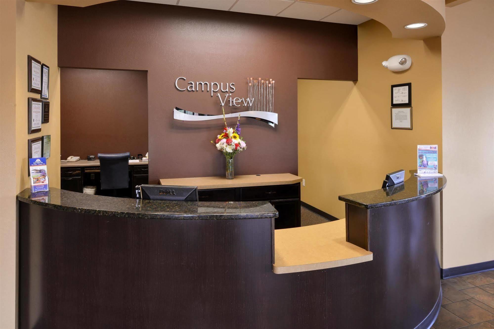 Americas Best Value Inn - Campus View О-Клэр Экстерьер фото